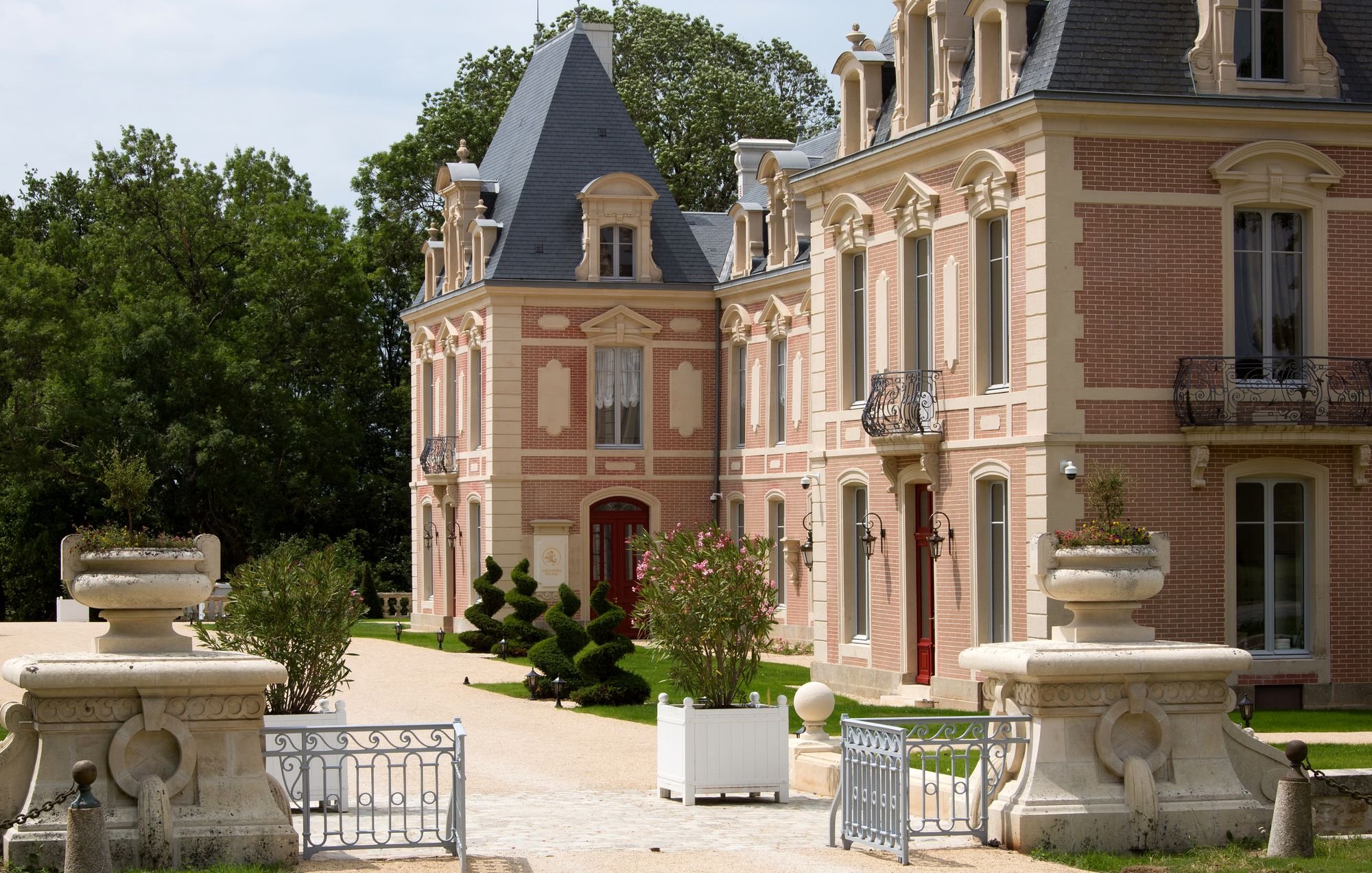 Alexandra Palace | Hôtel château Poitiers